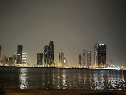 Bus stop al khan corniche